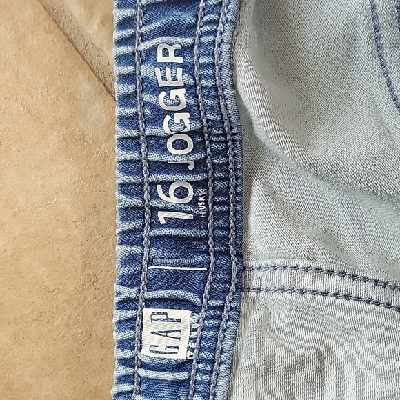 Gap blue jean jogger 16 husky - Picture 3 of 5